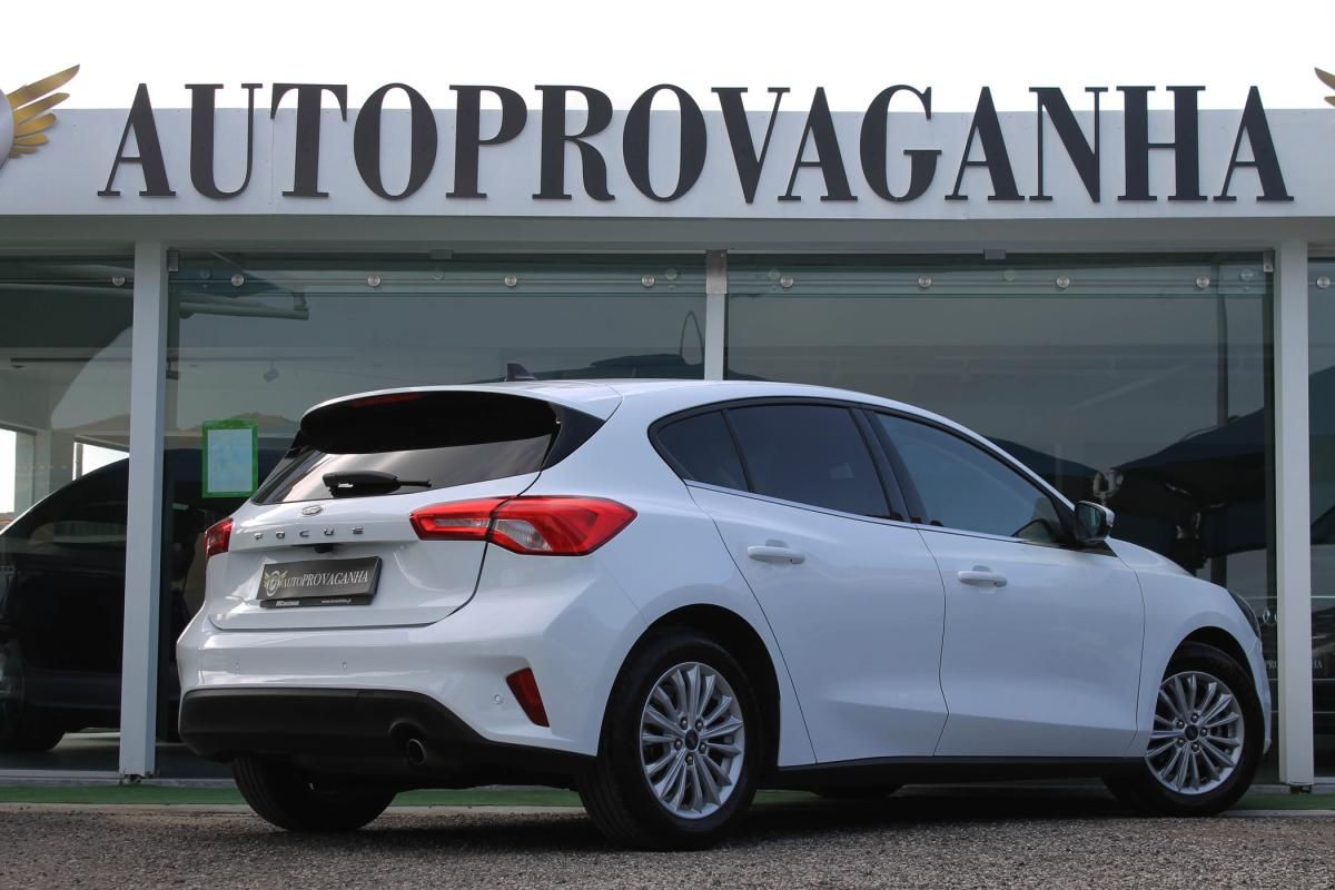 ford-focus-2021-diesel-1499cc