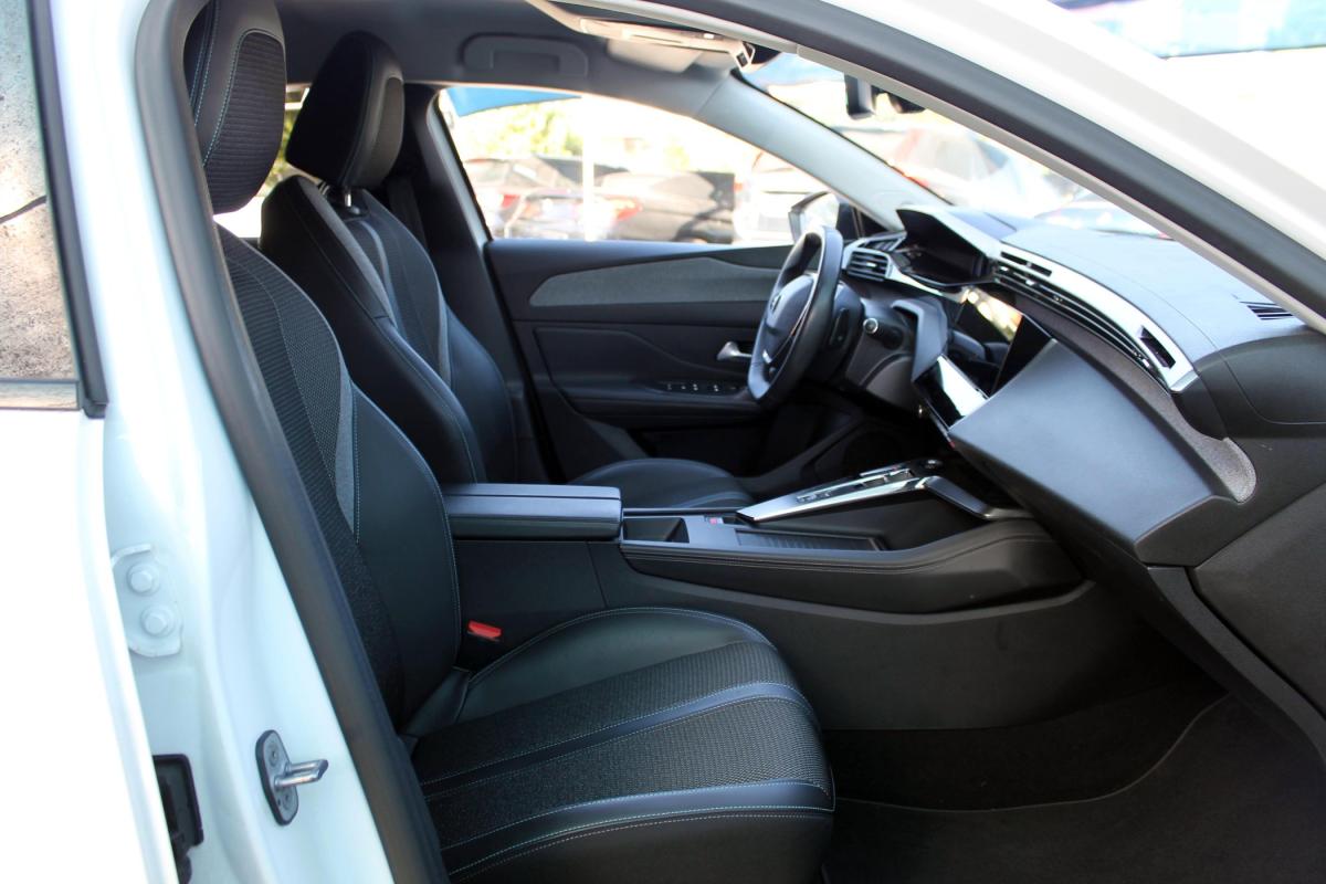 peugeot-308-2022-gasolina-1199cc