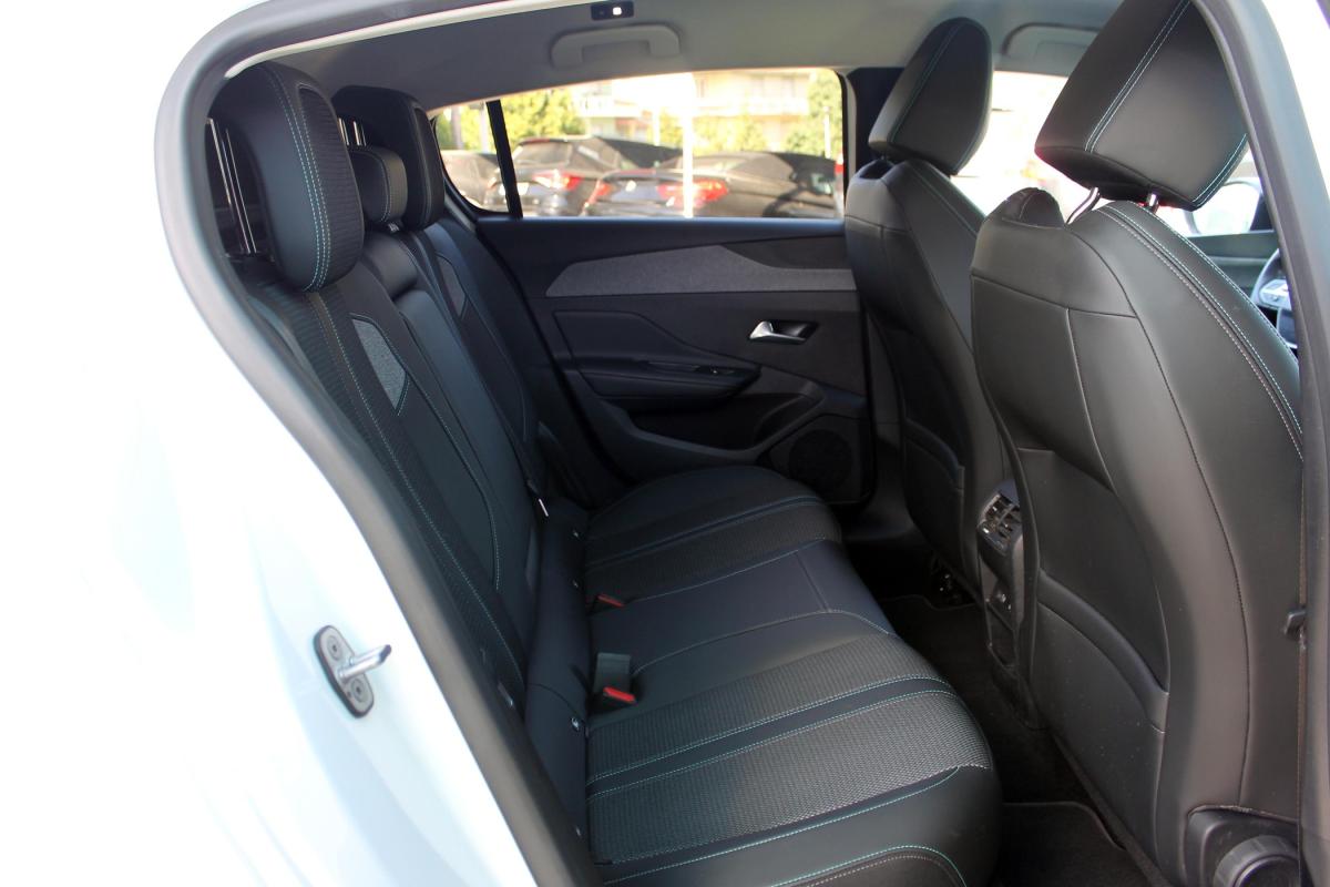 peugeot-308-2022-gasolina-1199cc