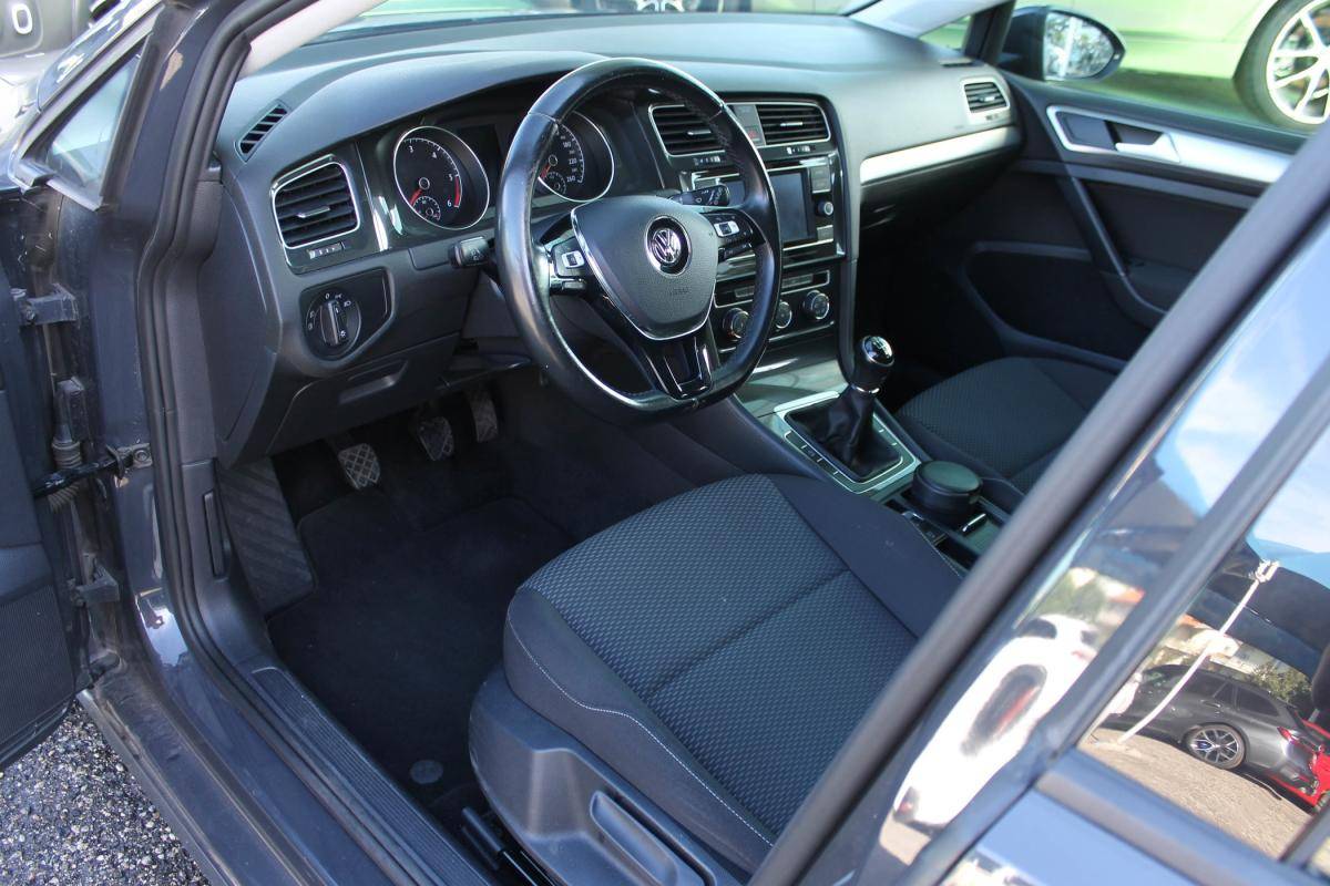 volkswagen-golf-2017-diesel-1600cc