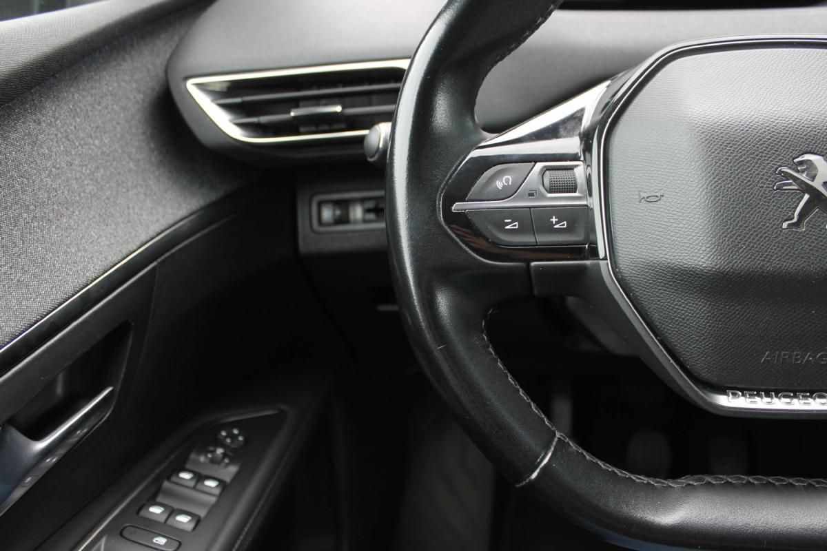peugeot-5008-2019-diesel-1499cc