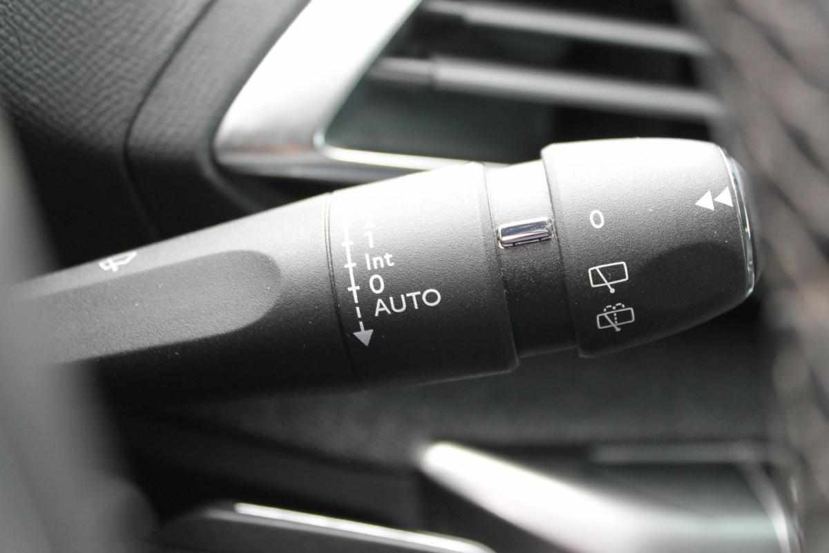peugeot-5008-2019-diesel-1499cc