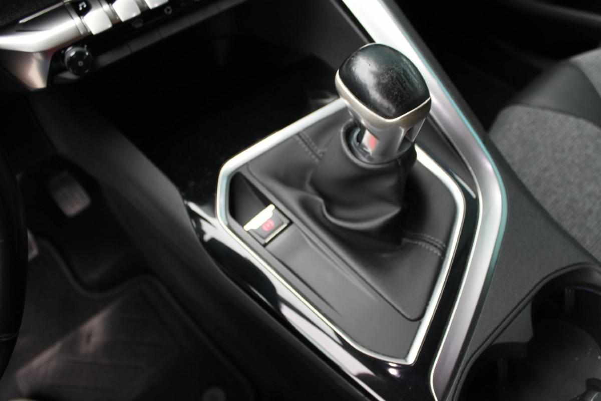 peugeot-5008-2019-diesel-1499cc