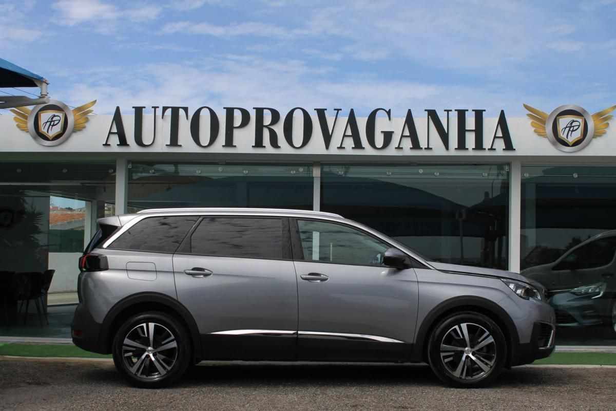 peugeot-5008-2019-diesel-1499cc