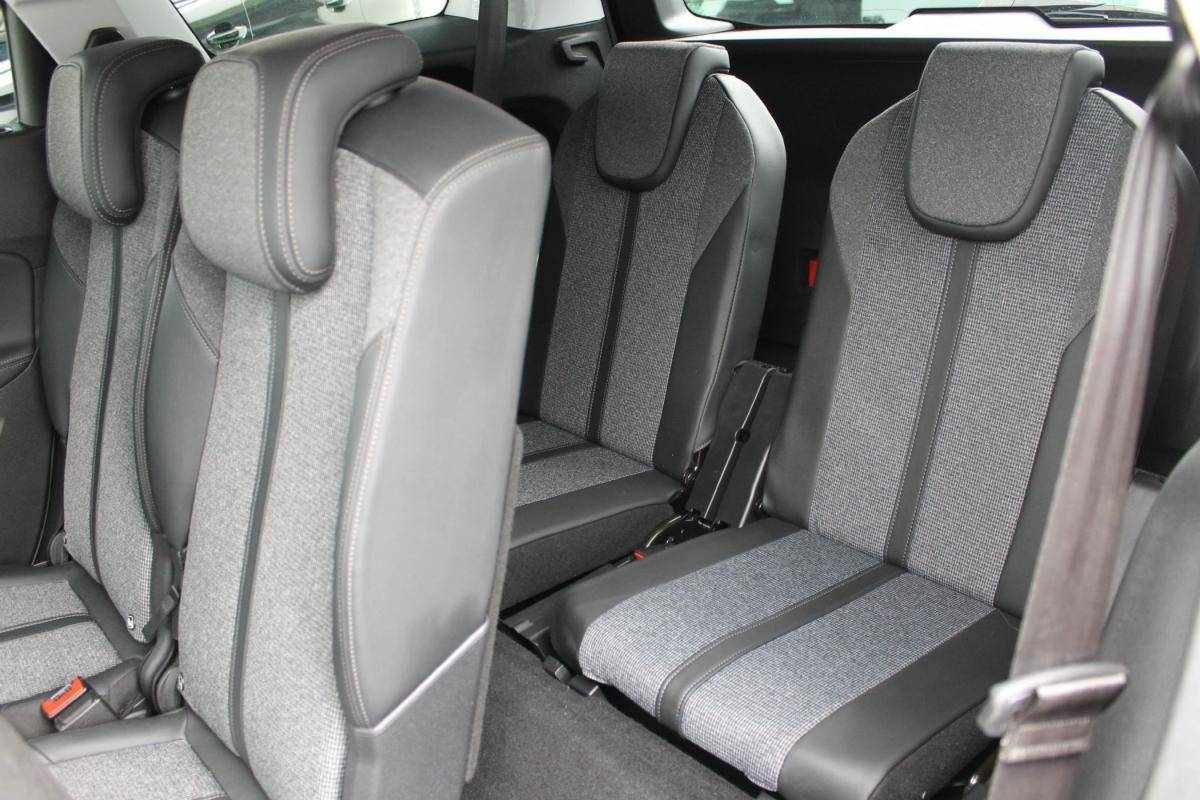 peugeot-5008-2019-diesel-1499cc