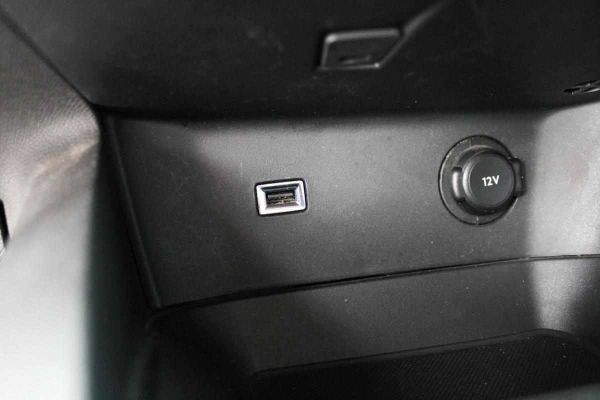 peugeot-5008-2019-diesel-1499cc