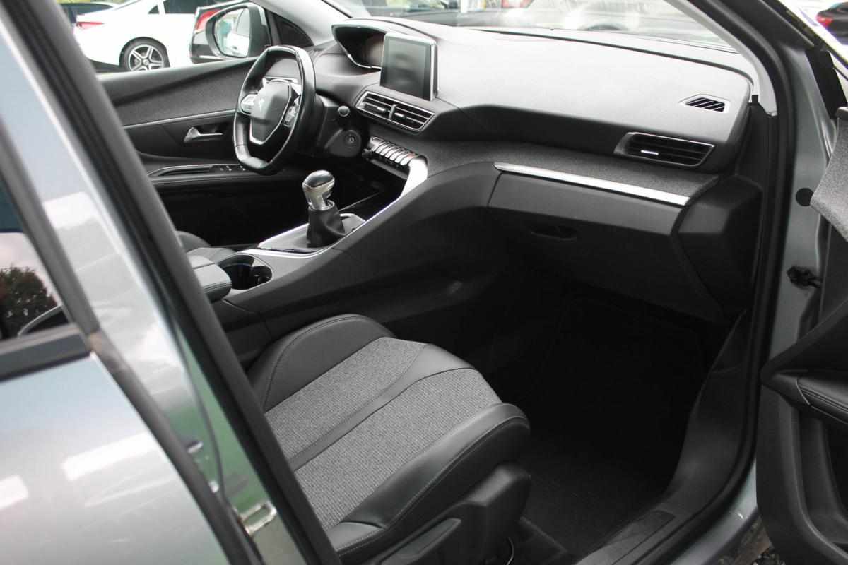 peugeot-5008-2019-diesel-1499cc