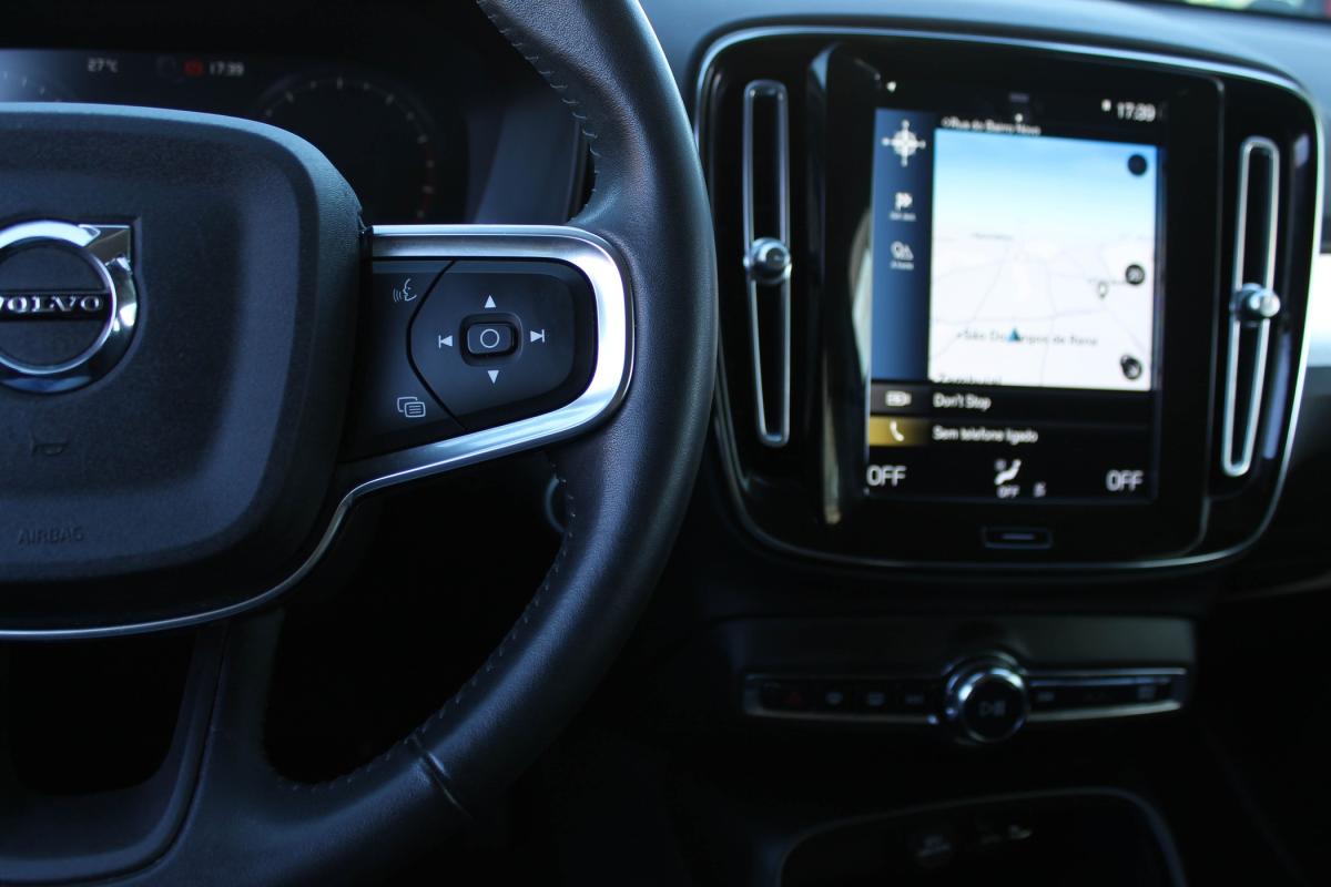 volvo-xc40-2021-gasolina-1477cc