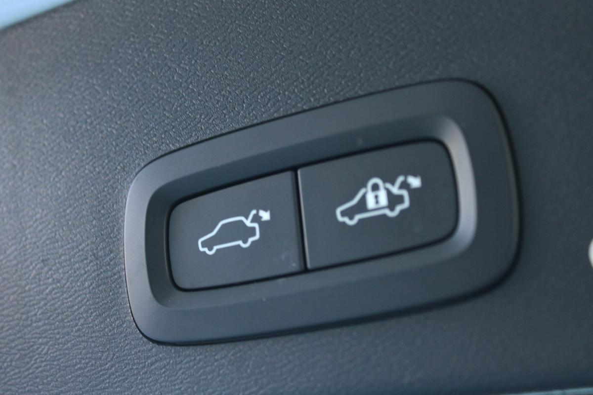 volvo-xc40-2021-gasolina-1477cc
