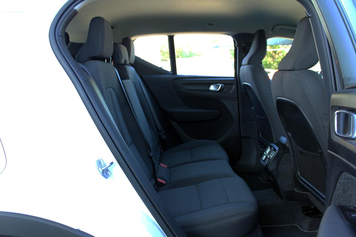 volvo-xc40-2021-gasolina-1477cc