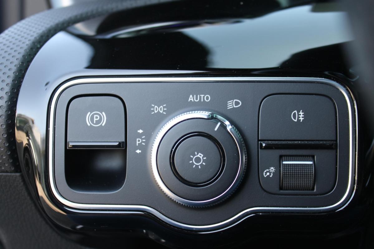 mercedes-benz-classe-a-2021-hibrido-a-gasolina-1332cc