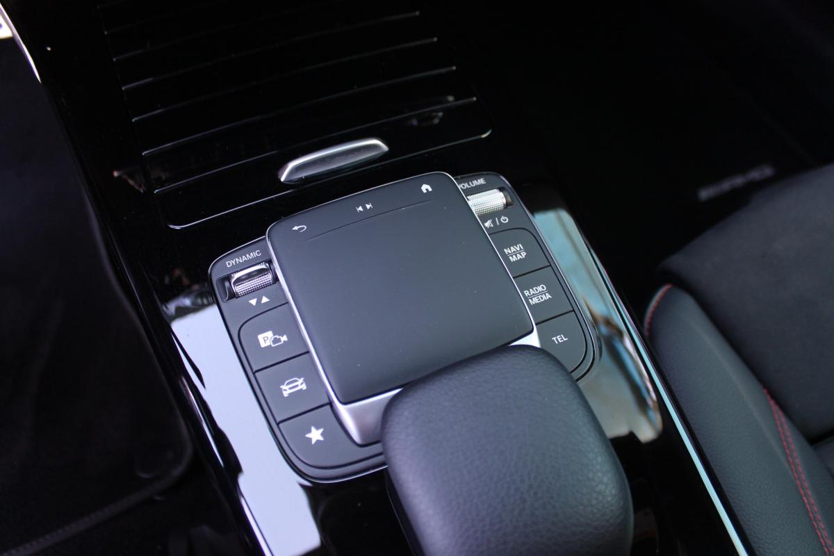 mercedes-benz-classe-a-2021-hibrido-a-gasolina-1332cc