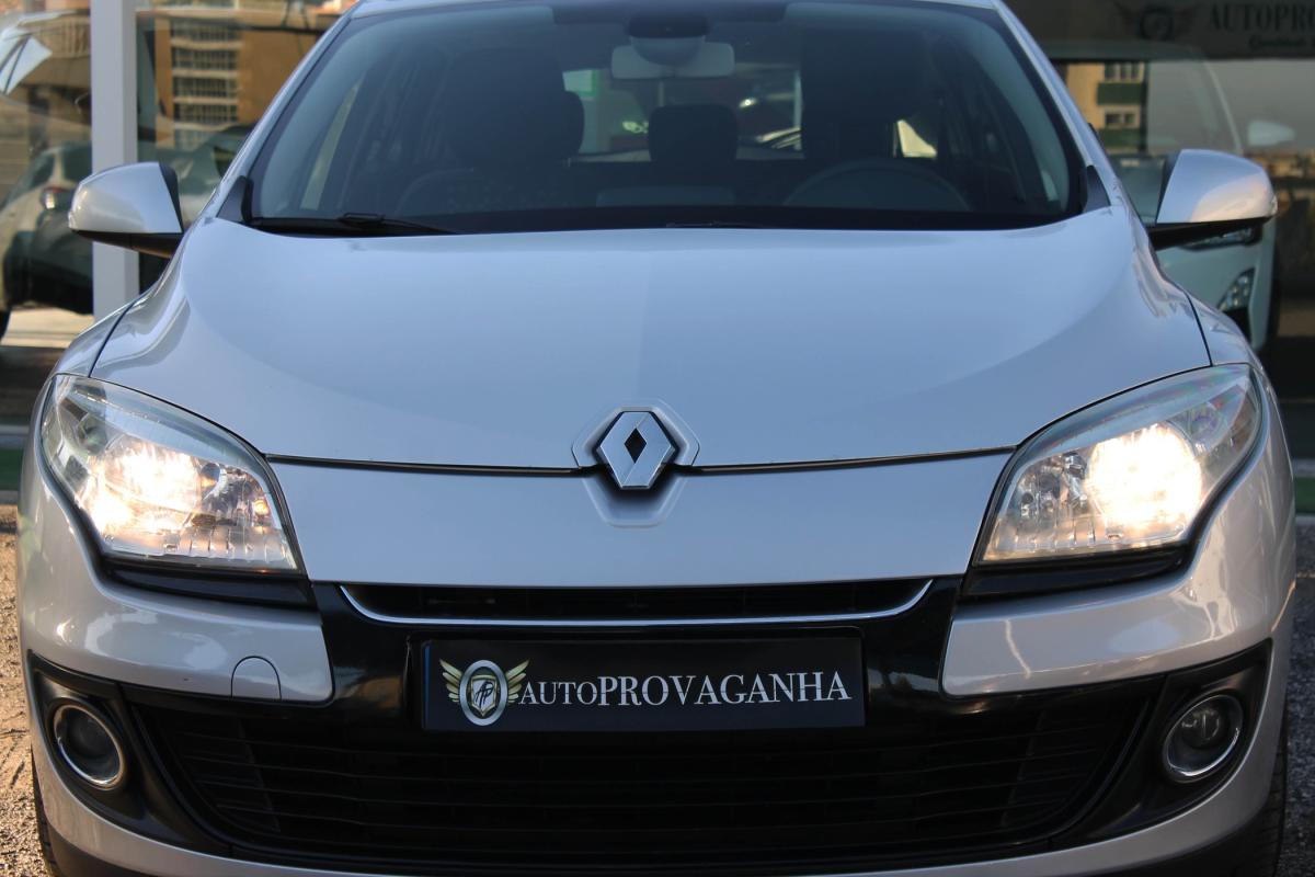 renault-megane-sport-tourer-2012-diesel-1461cc