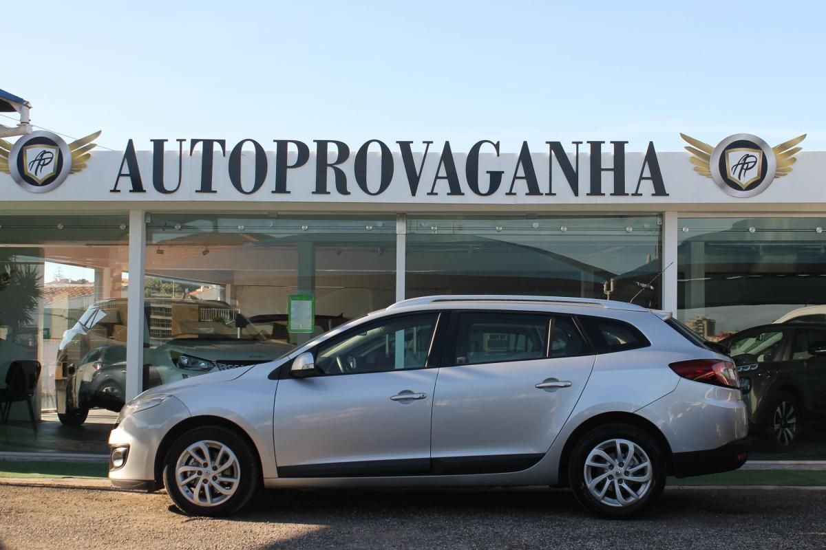 renault-megane-sport-tourer-2012-diesel-1461cc