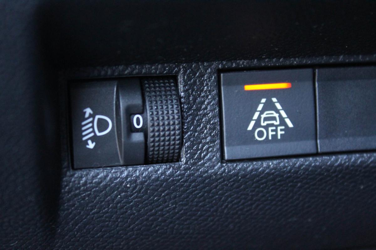 peugeot-2008-2021-gasolina-1199cc