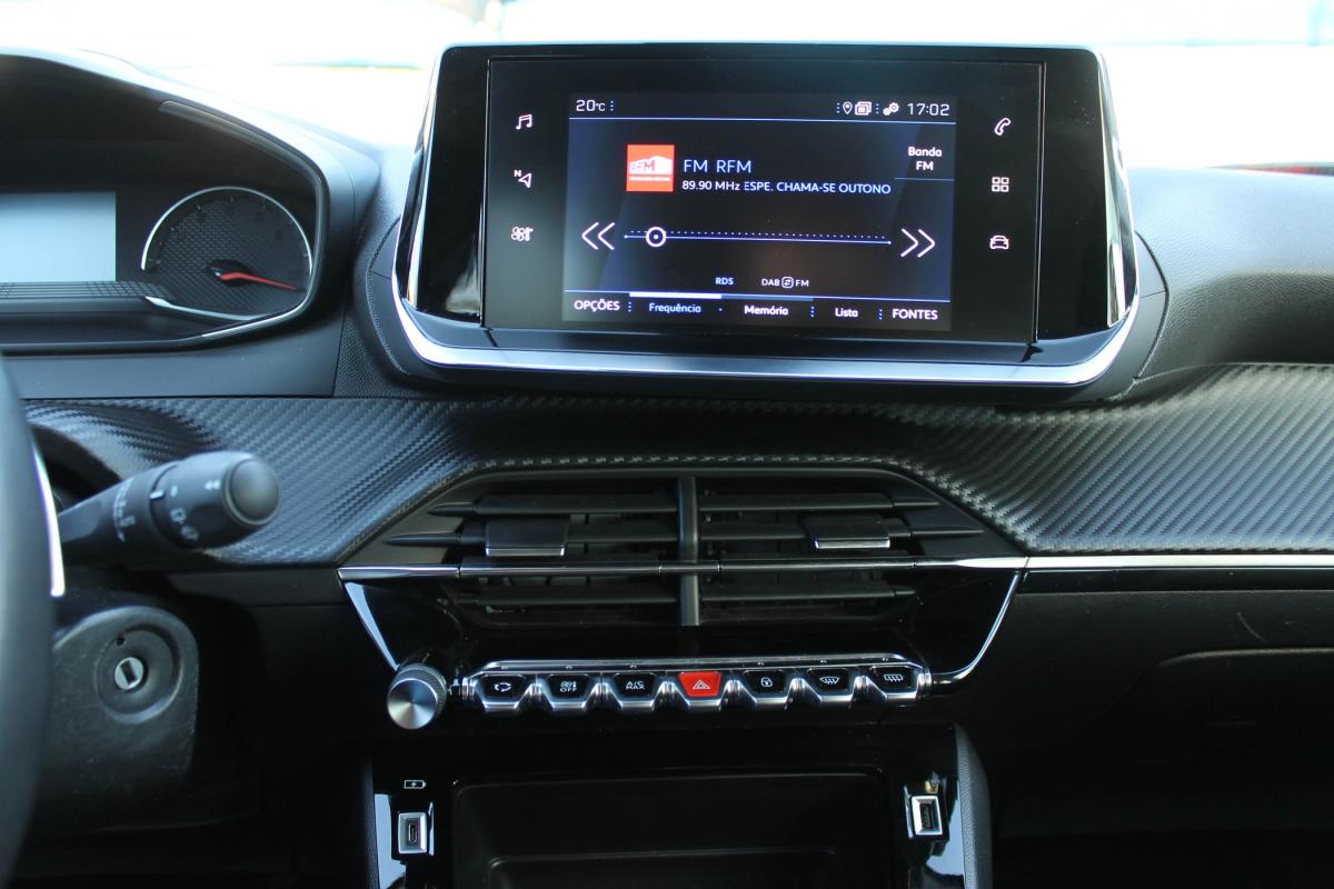 peugeot-2008-2021-gasolina-1199cc