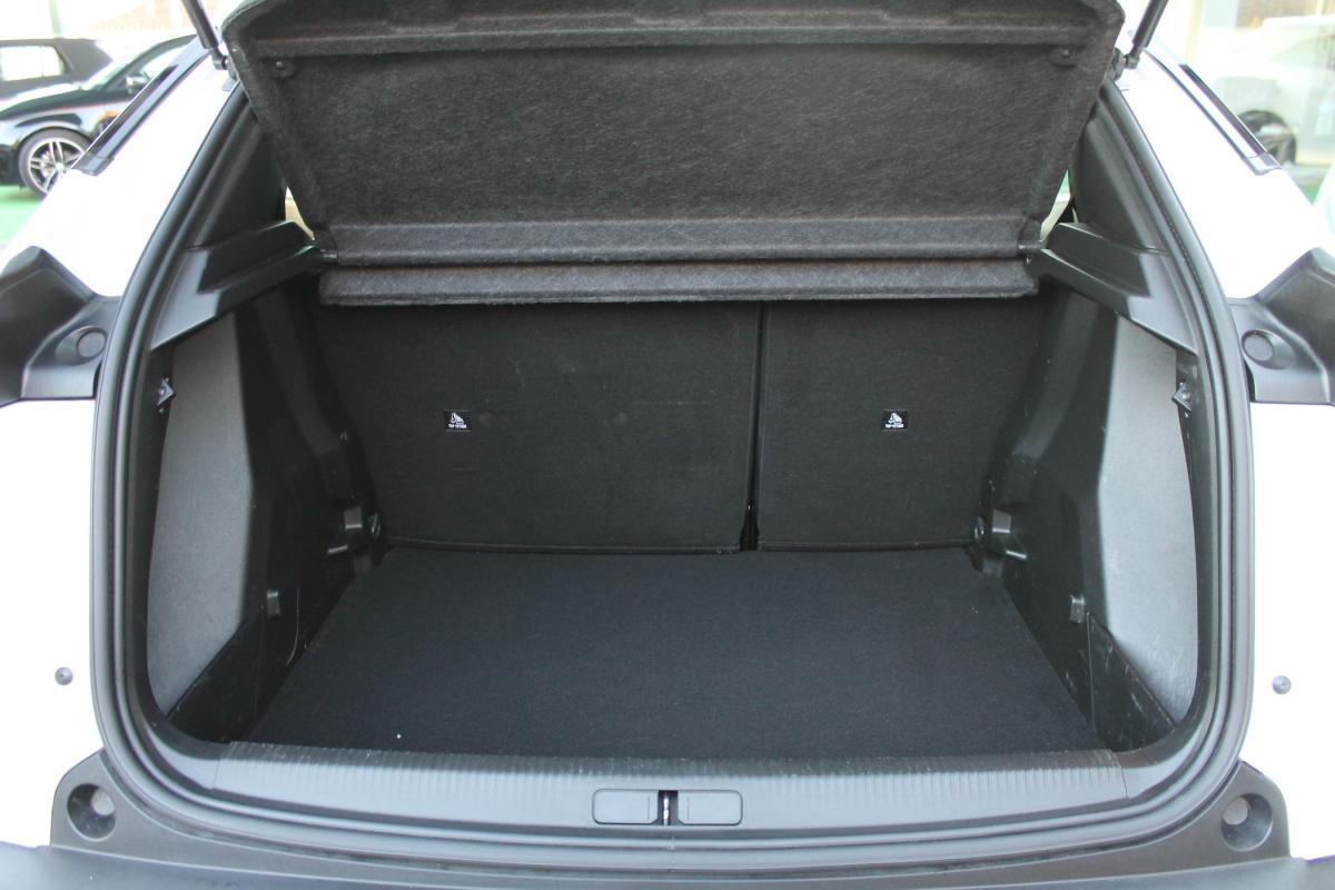 peugeot-2008-2021-gasolina-1199cc