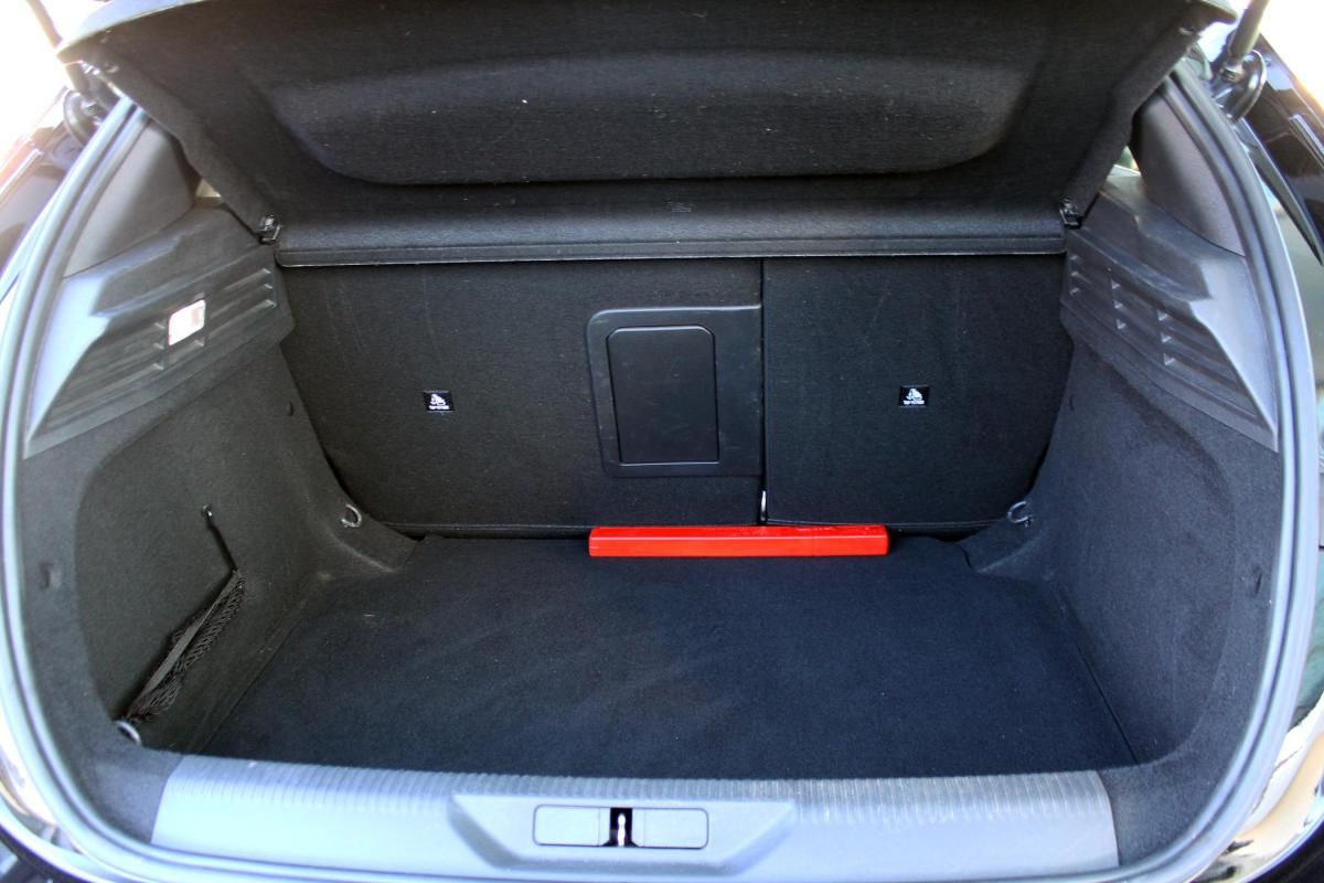 peugeot-308-2022-gasolina-1199cc