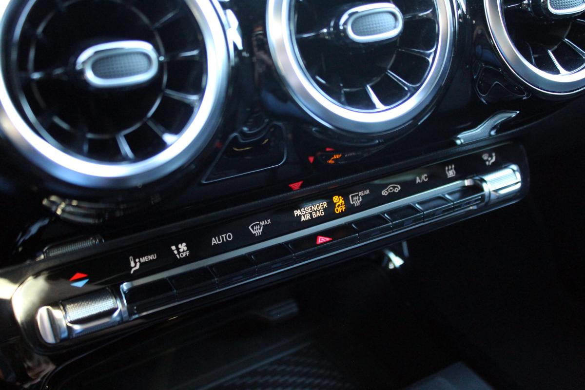 mercedes-benz-cla-2022-hibrido-a-gasolina-1332cc
