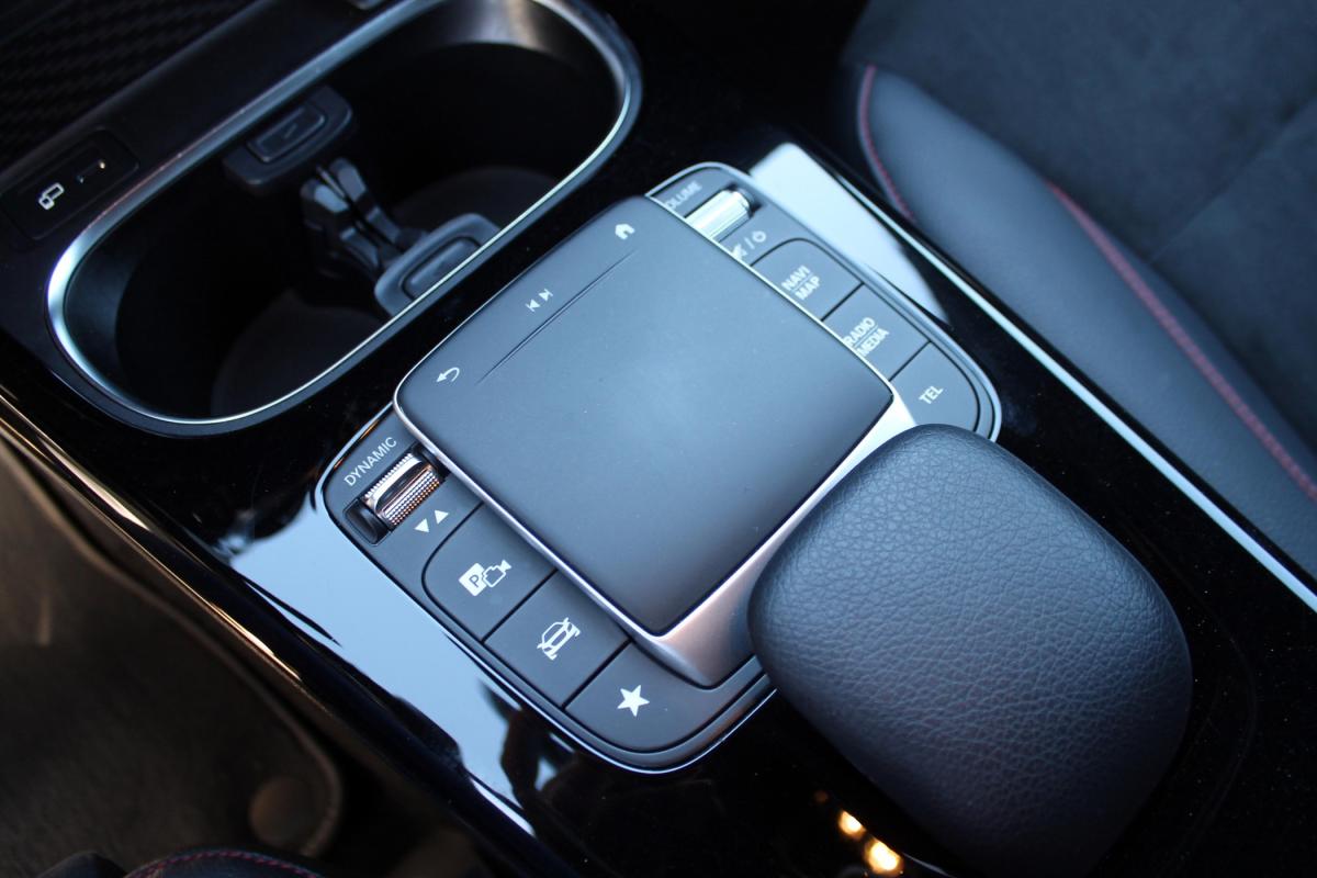 mercedes-benz-cla-2022-hibrido-a-gasolina-1332cc