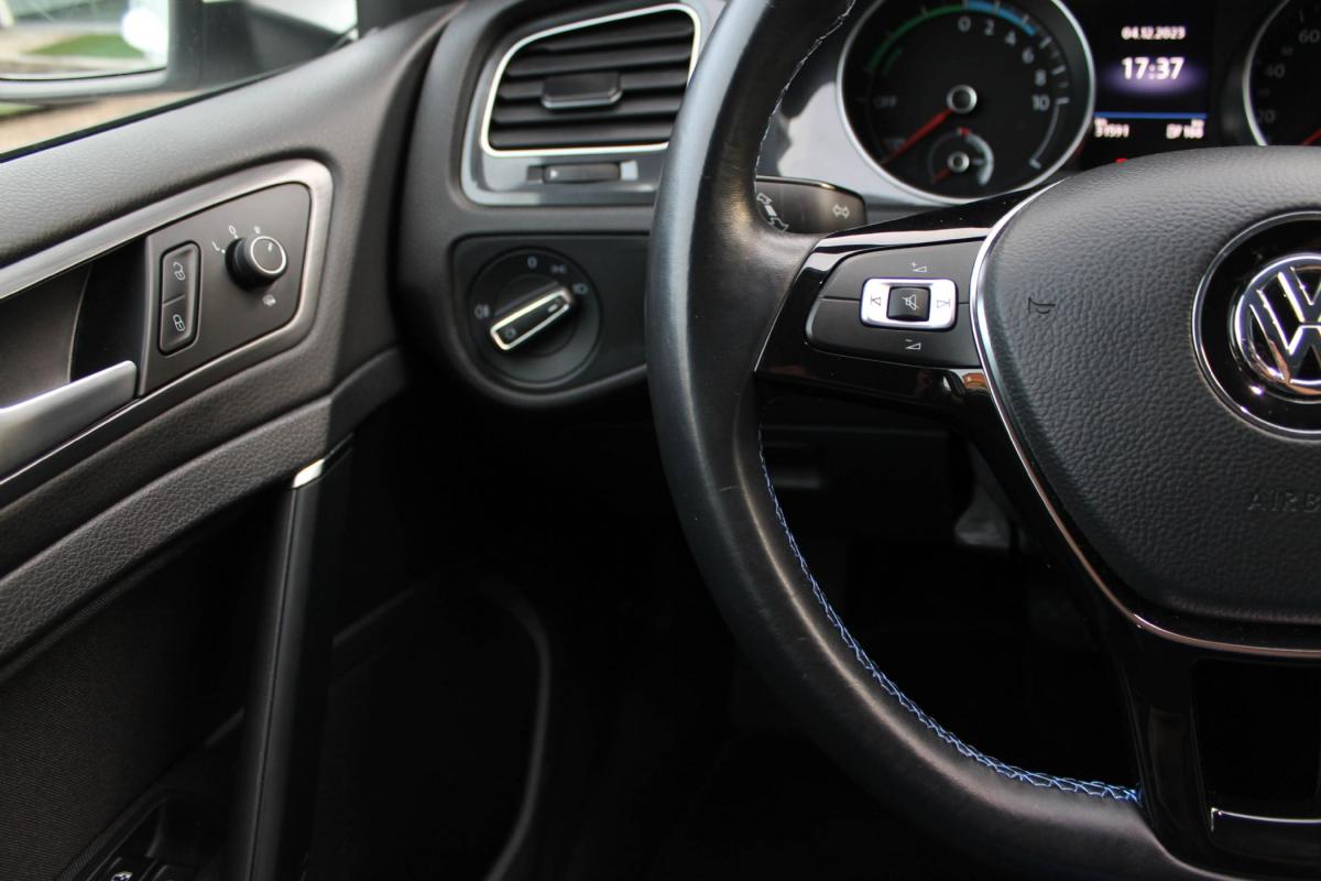 volkswagen-golf-2020-eletrico-500cc