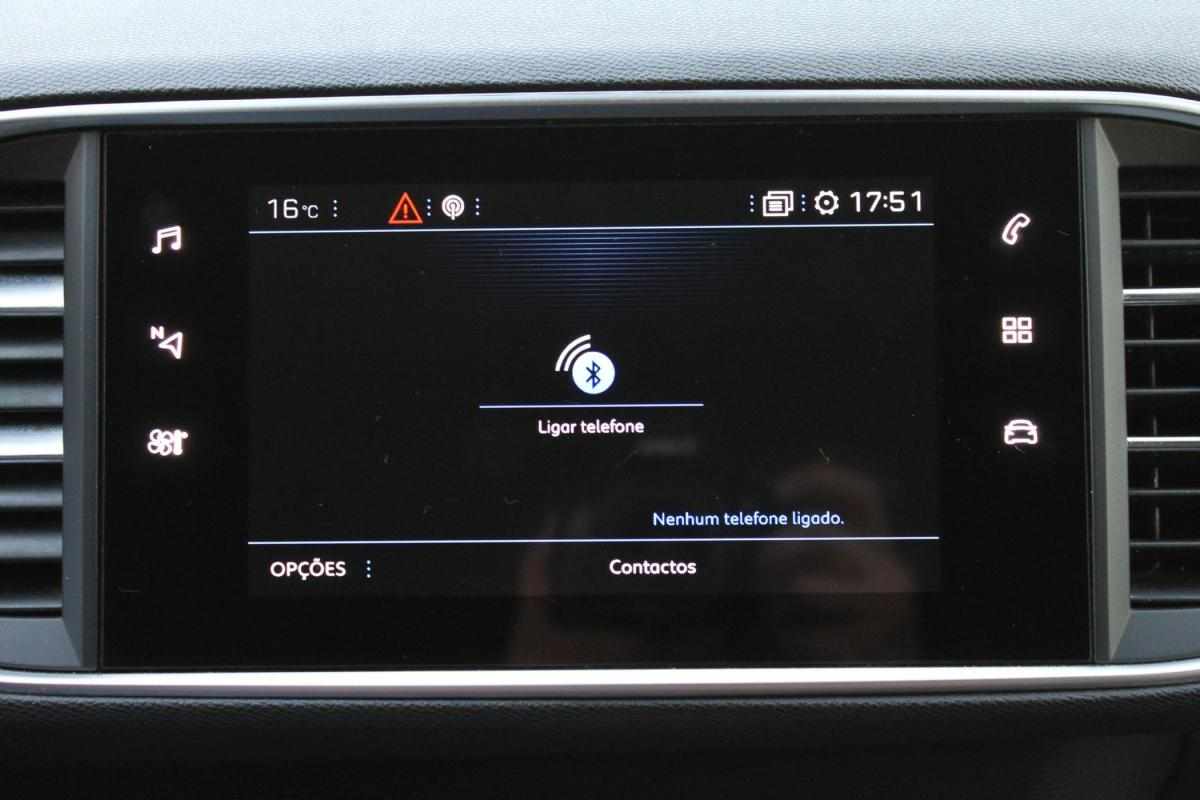 peugeot-308-sw-2021-diesel-1499cc