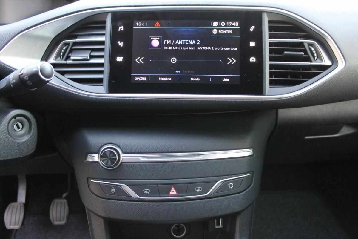 peugeot-308-sw-2021-diesel-1499cc