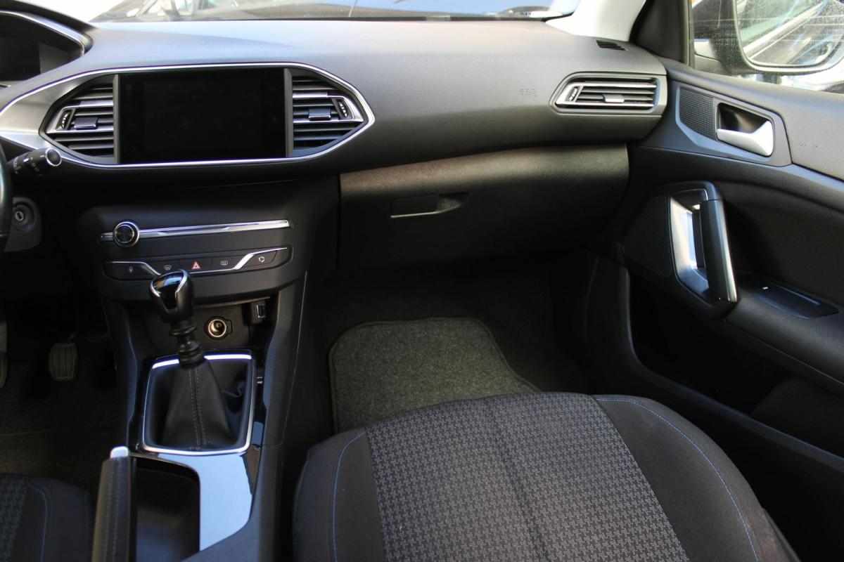 peugeot-308-sw-2021-diesel-1499cc