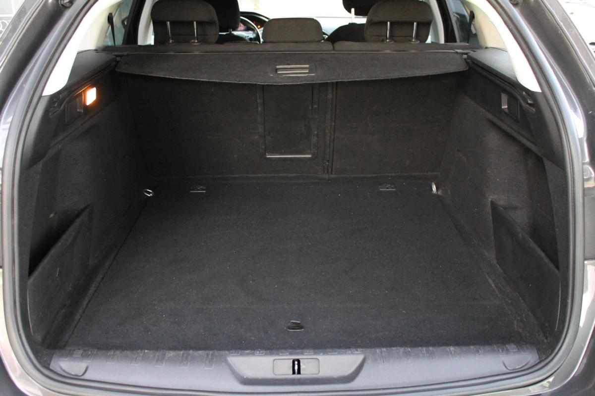 peugeot-308-sw-2021-diesel-1499cc