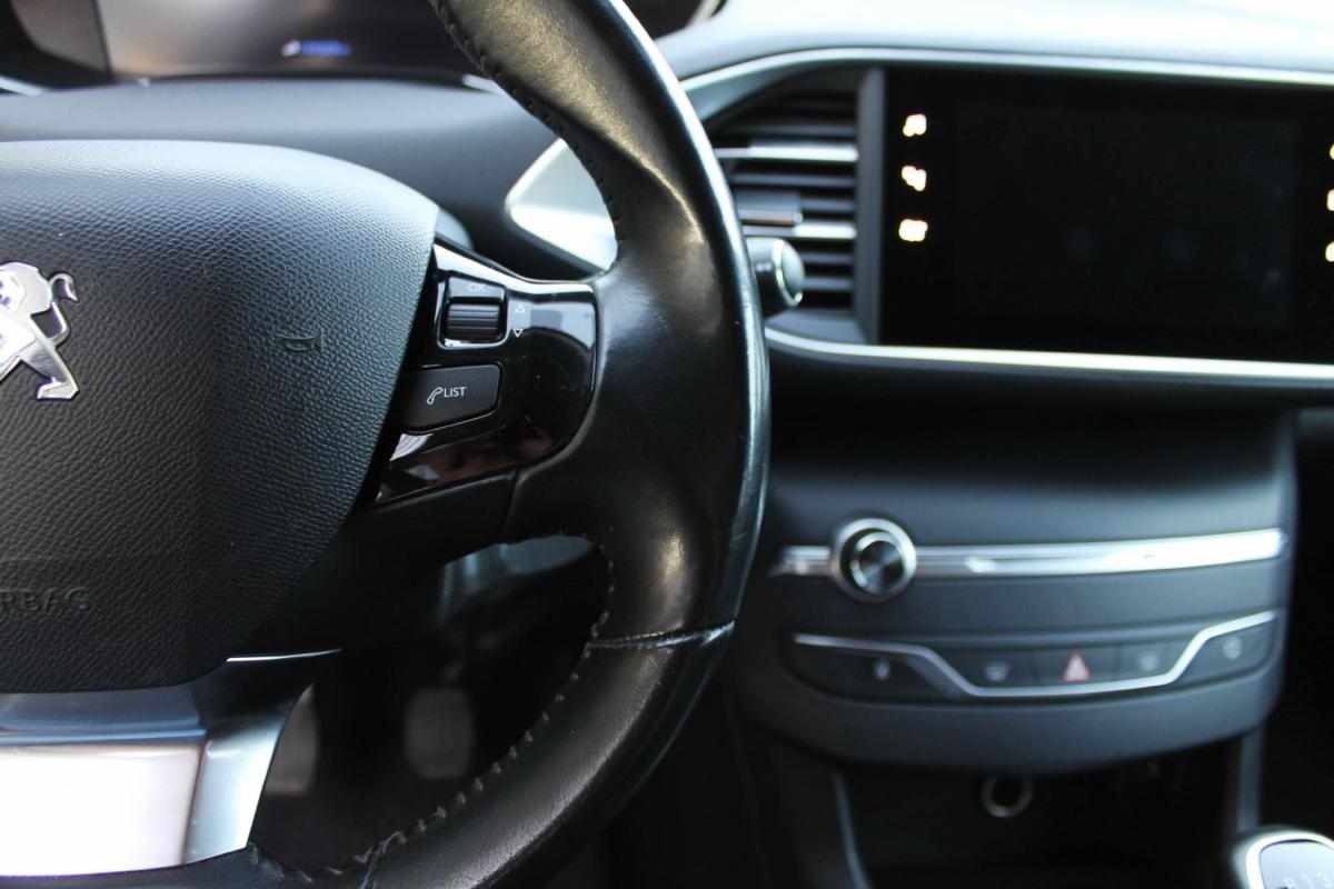 peugeot-308-sw-2021-diesel-1499cc