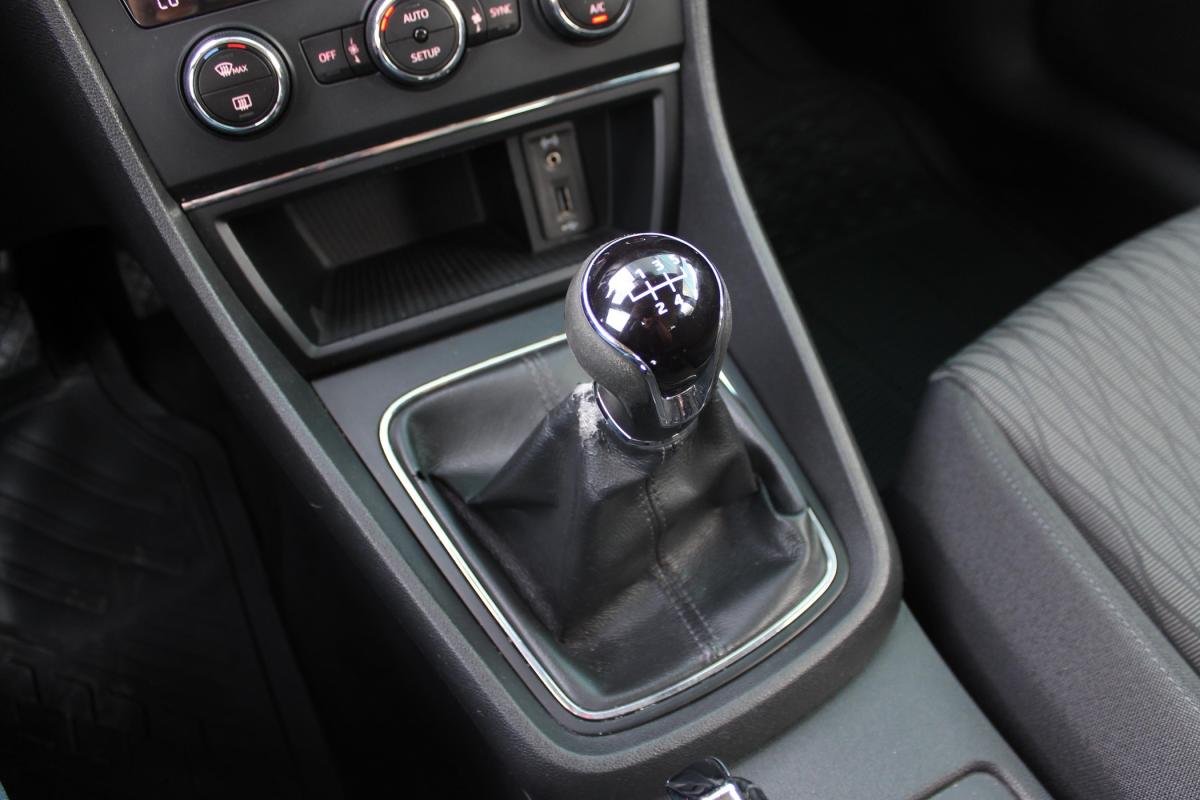 seat-leon-st-2015-diesel-1598cc