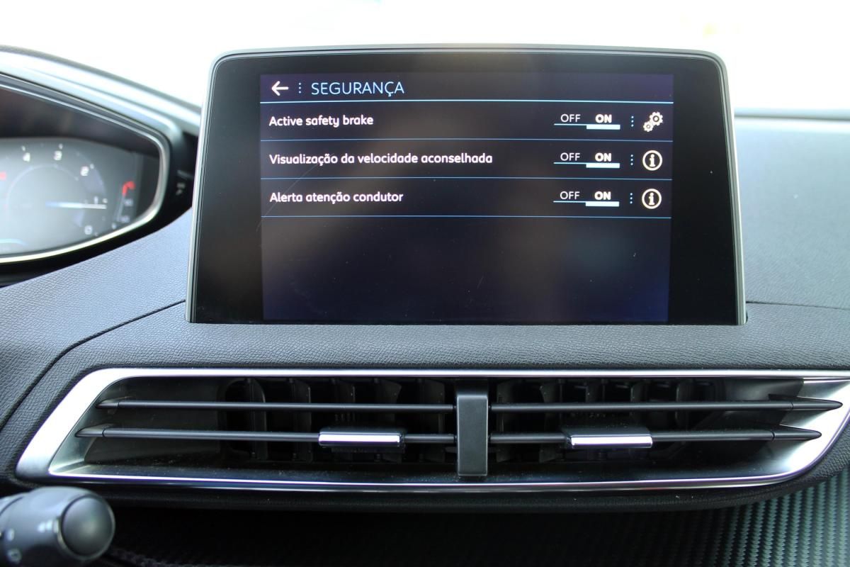 peugeot-3008-2017-diesel-1560cc