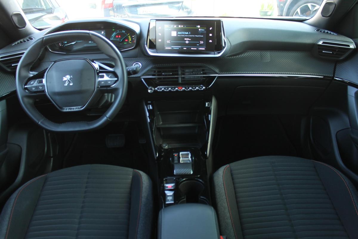 peugeot-2008-2023-eletrico-500cc