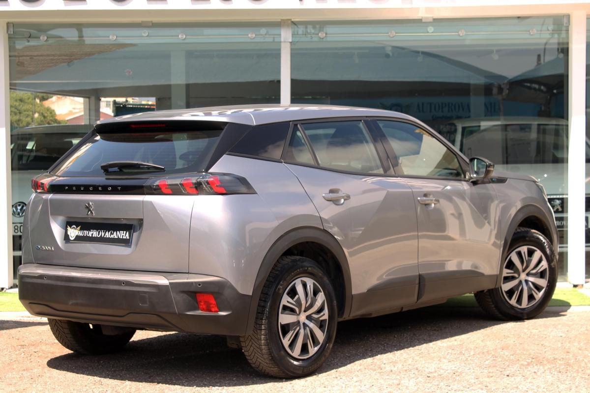 peugeot-2008-2023-eletrico-500cc