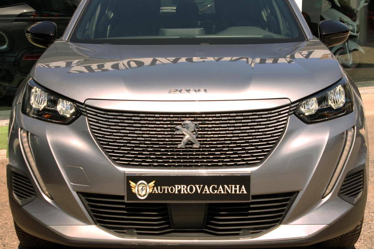 peugeot-2008-2023-eletrico-500cc