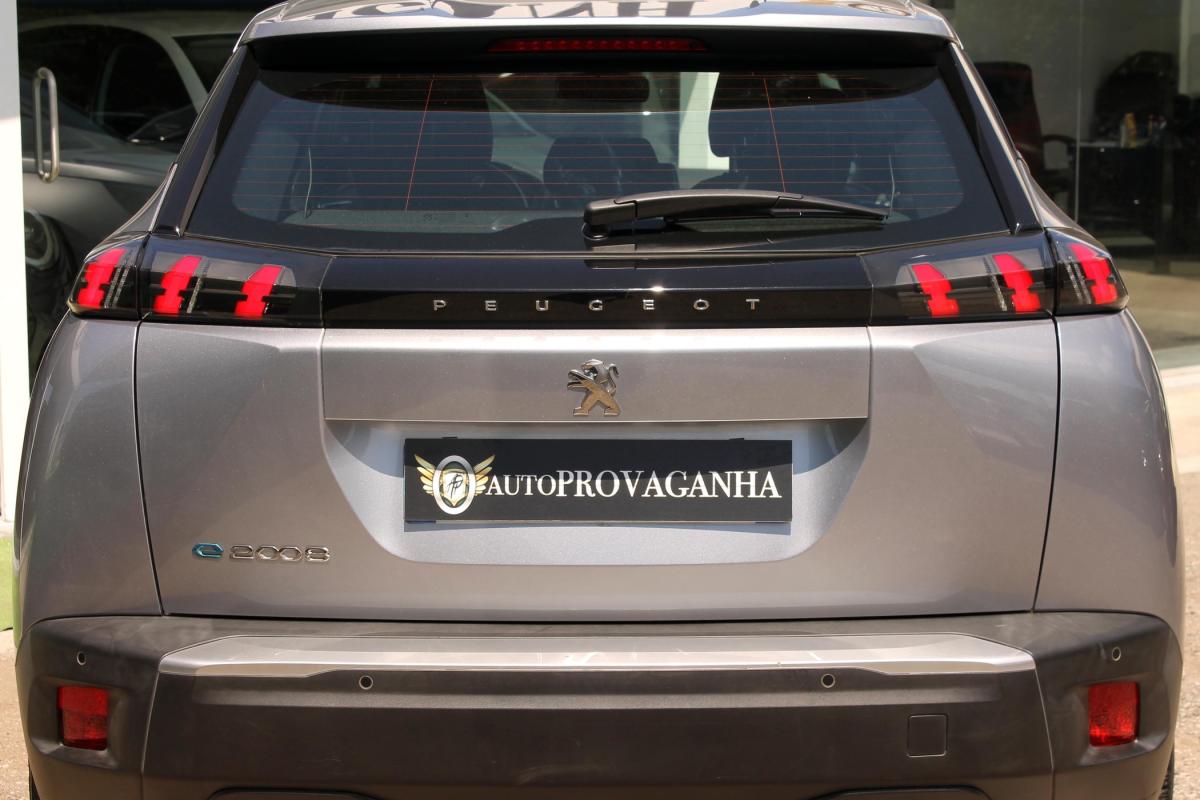 peugeot-2008-2023-eletrico-500cc