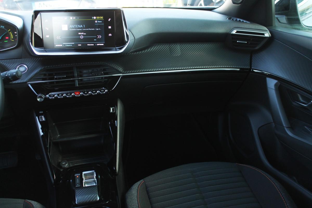 peugeot-2008-2023-eletrico-500cc