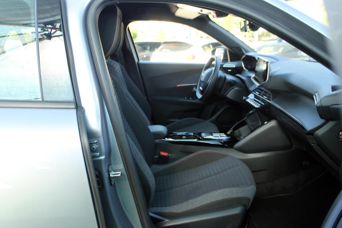 peugeot-2008-2023-eletrico-500cc