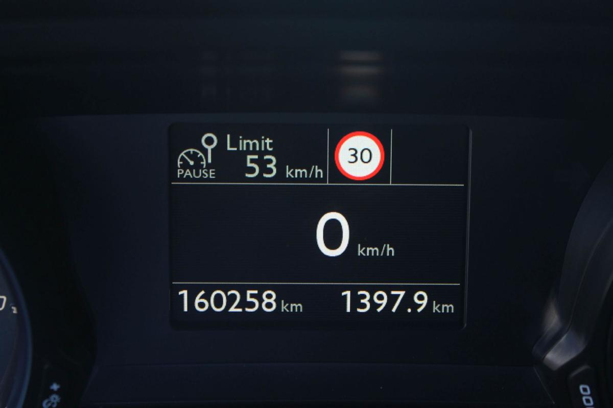 peugeot-308-sw-2018-diesel-1560cc