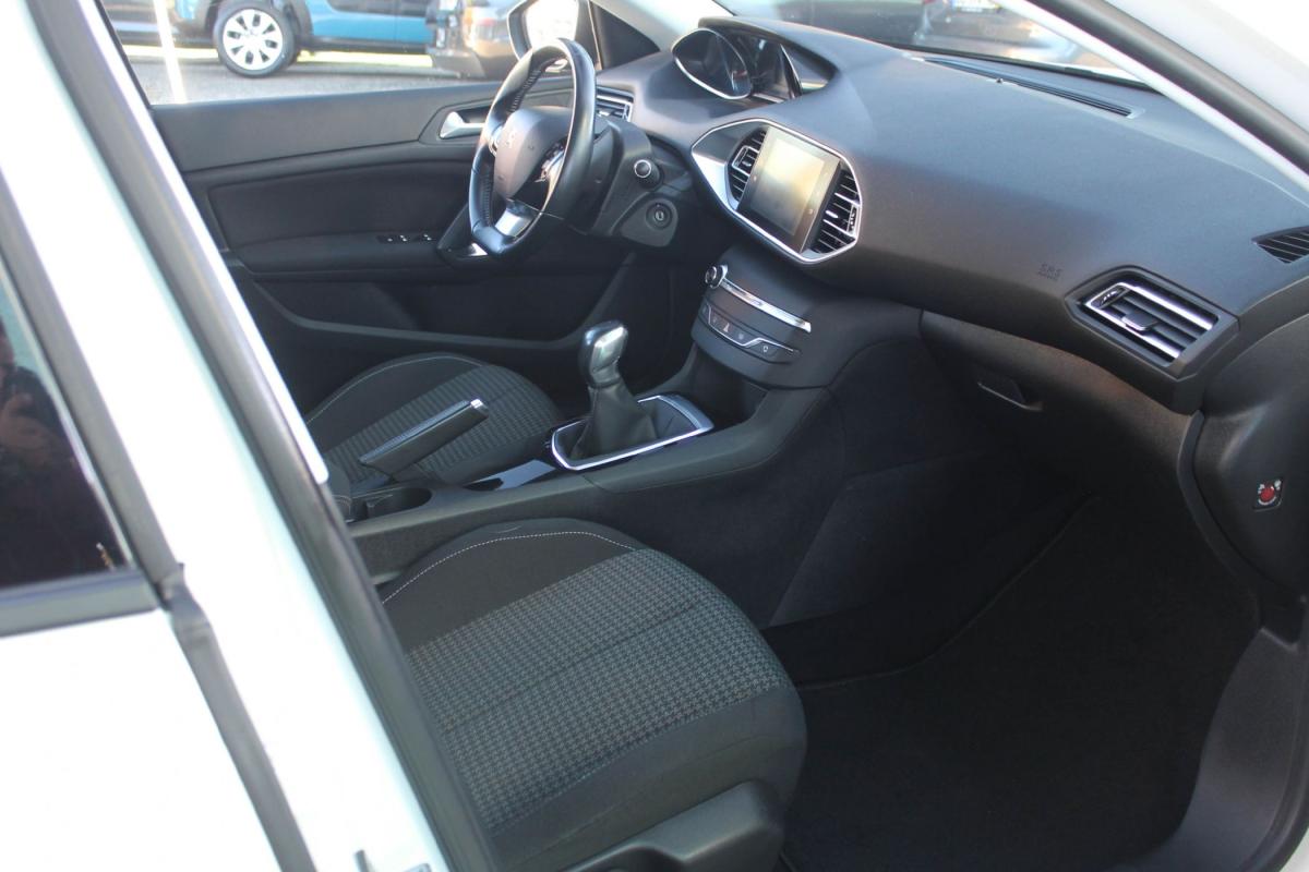 peugeot-308-sw-2018-diesel-1560cc