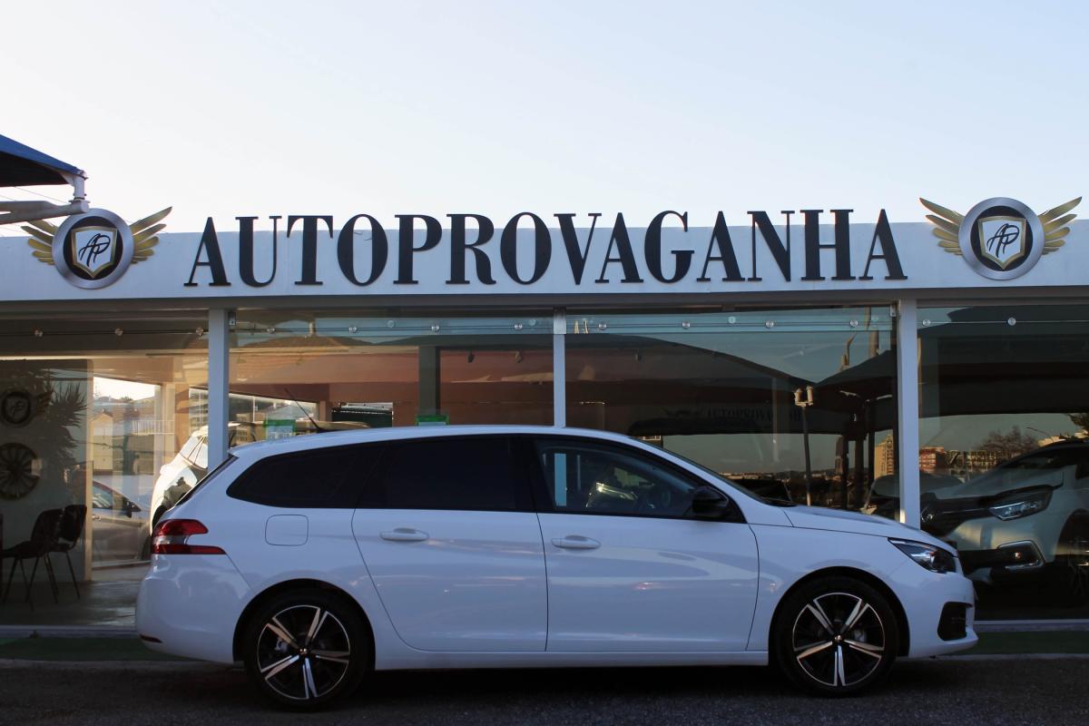 peugeot-308-sw-2018-diesel-1560cc