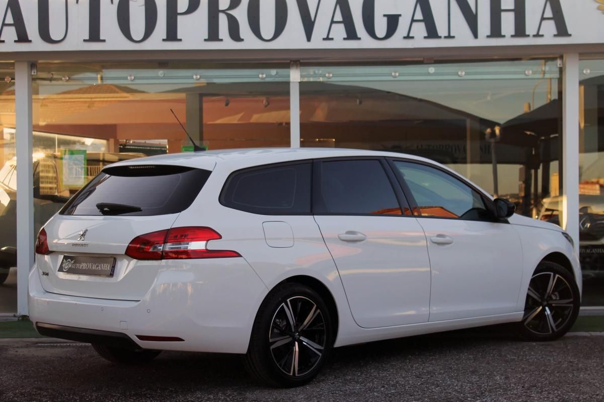 peugeot-308-sw-2018-diesel-1560cc