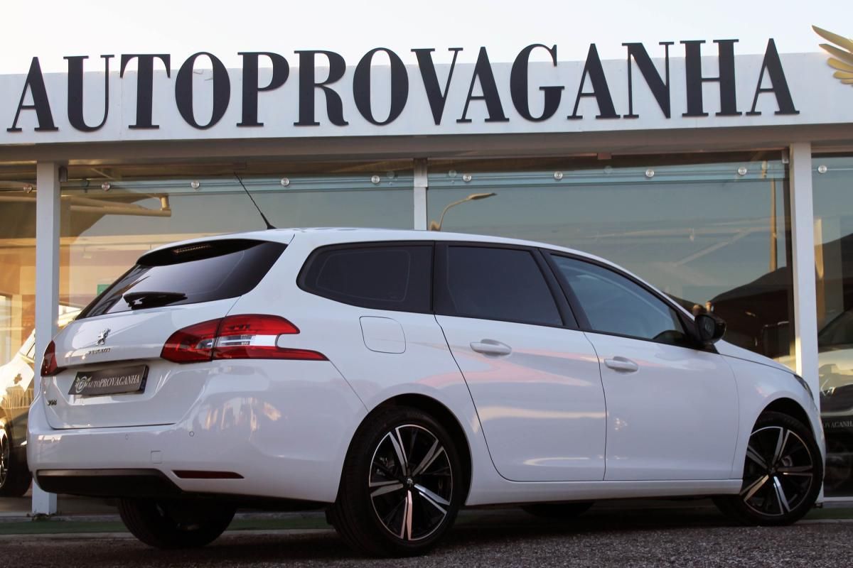 peugeot-308-sw-2018-diesel-1560cc