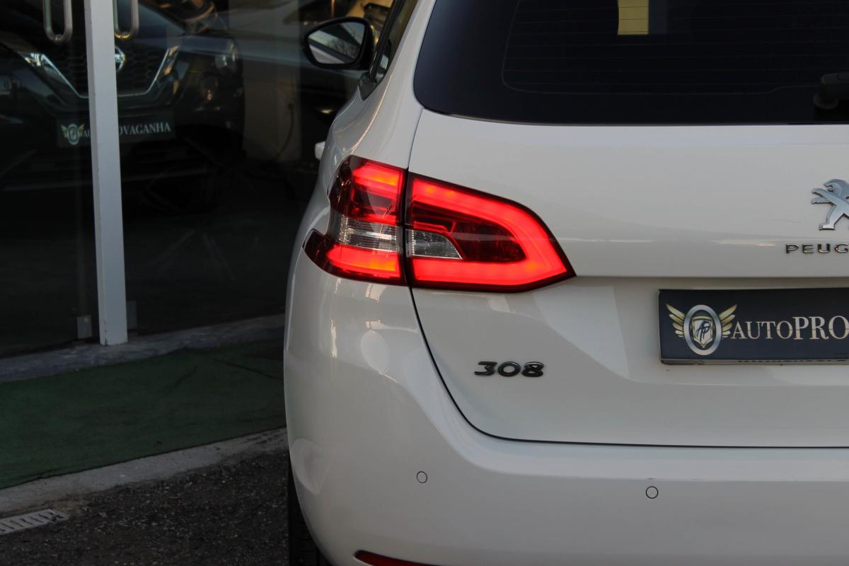peugeot-308-sw-2018-diesel-1560cc