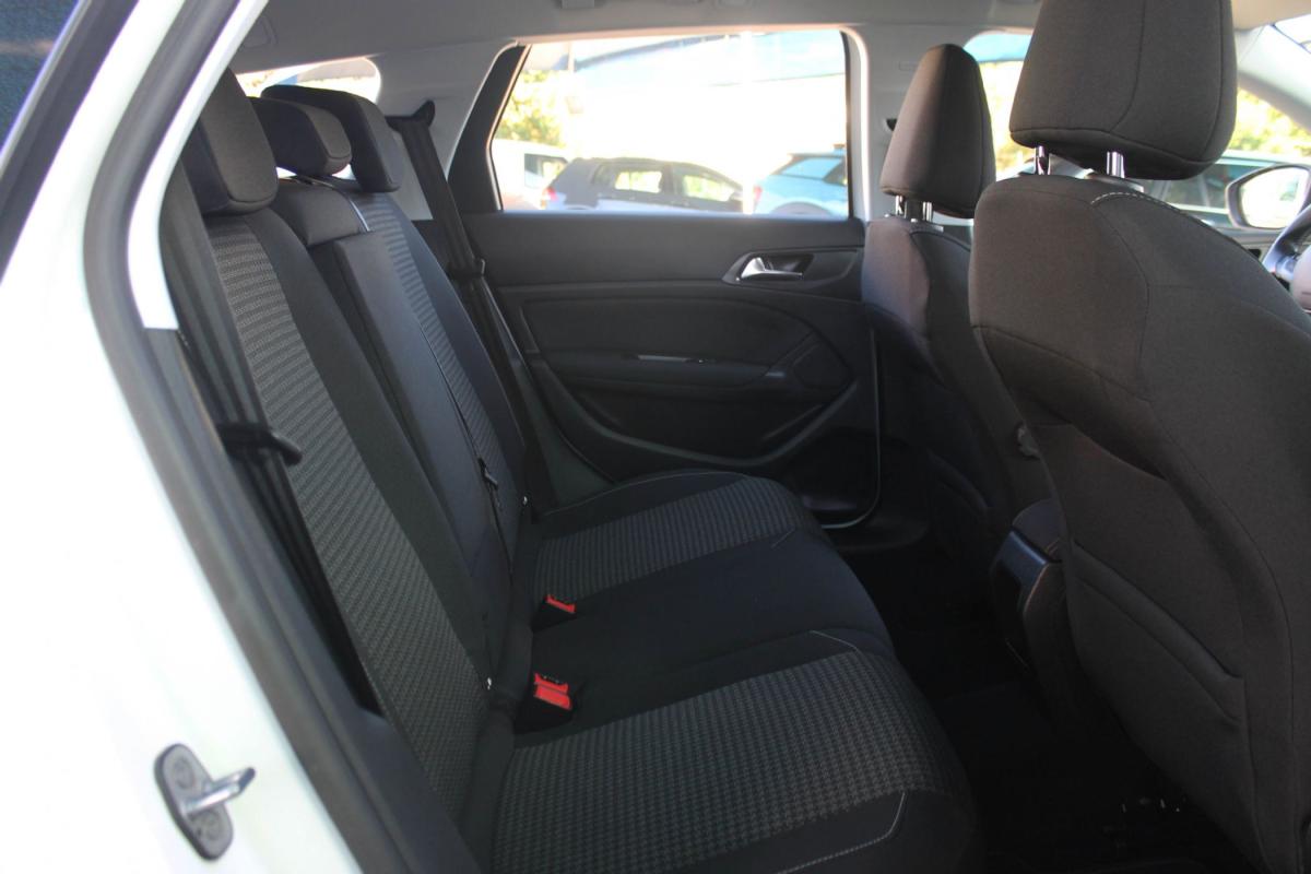 peugeot-308-sw-2018-diesel-1560cc