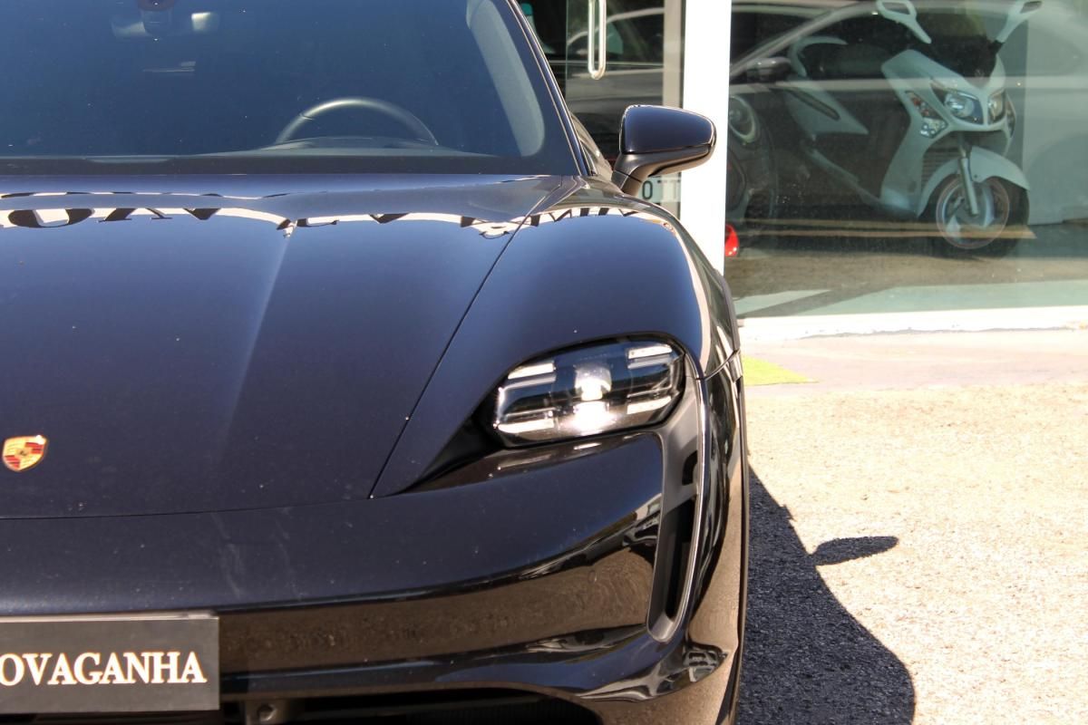 porsche-taycan-2023-eletrico-0cc