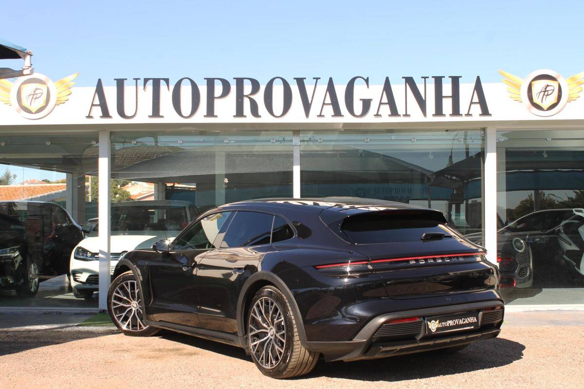 porsche-taycan-2023-eletrico-0cc