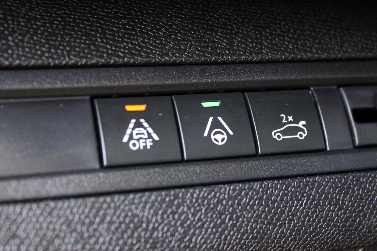 peugeot-3008-2021-gasolina-1199cc