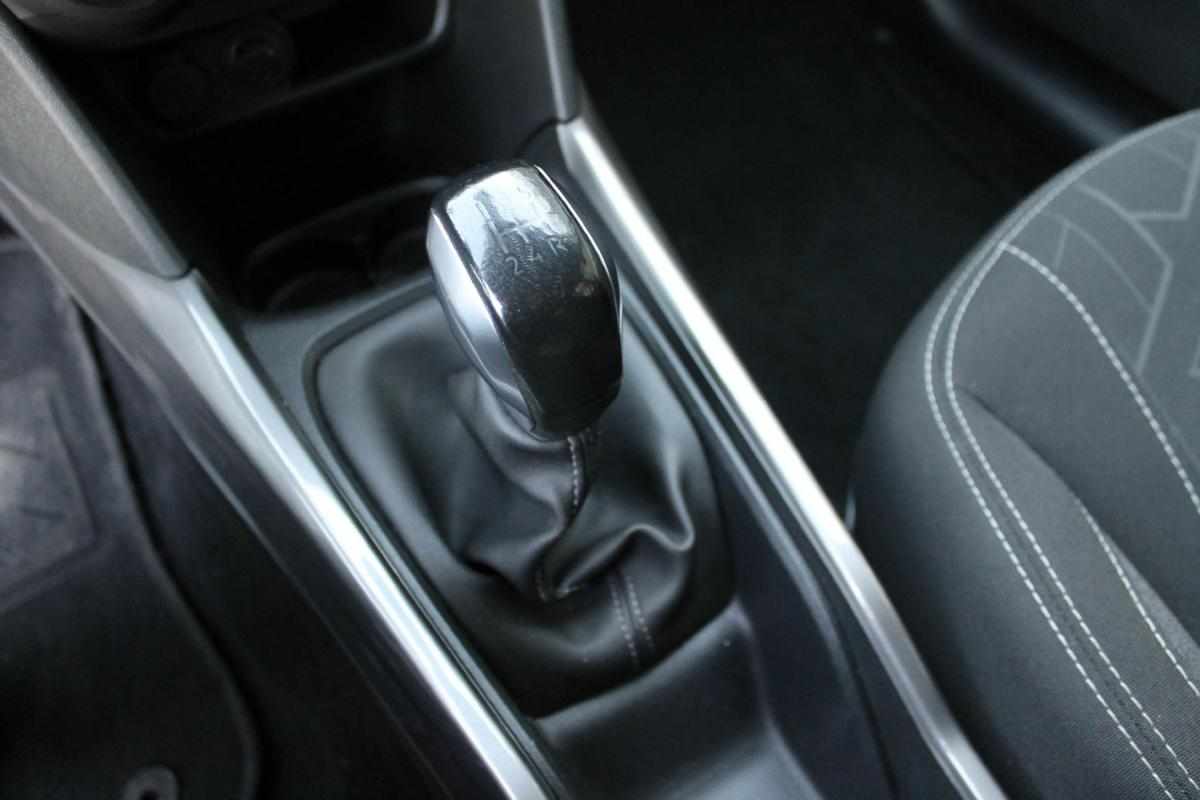 peugeot-2008-2017-diesel-1560cc