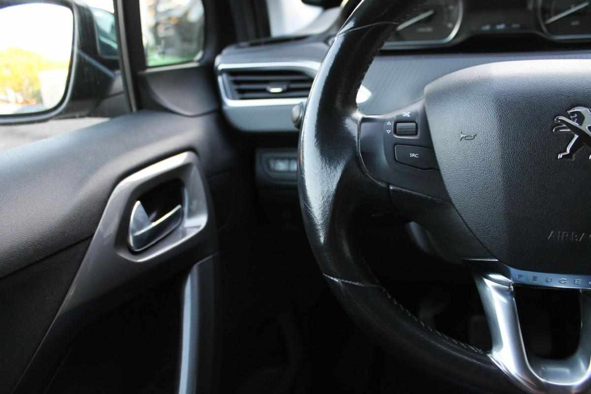 peugeot-2008-2017-diesel-1560cc